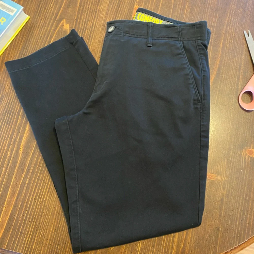 Men’s Lee Extreme Comfort pants - Picture 2 of 5